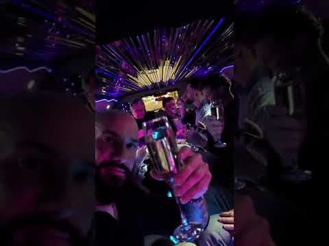 City Tour Limo Lincoln & Serveuse Topless