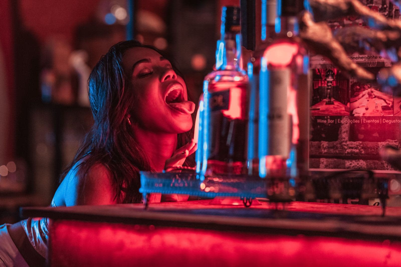 Strip Club : Table & Boissons (1-7 personnes)